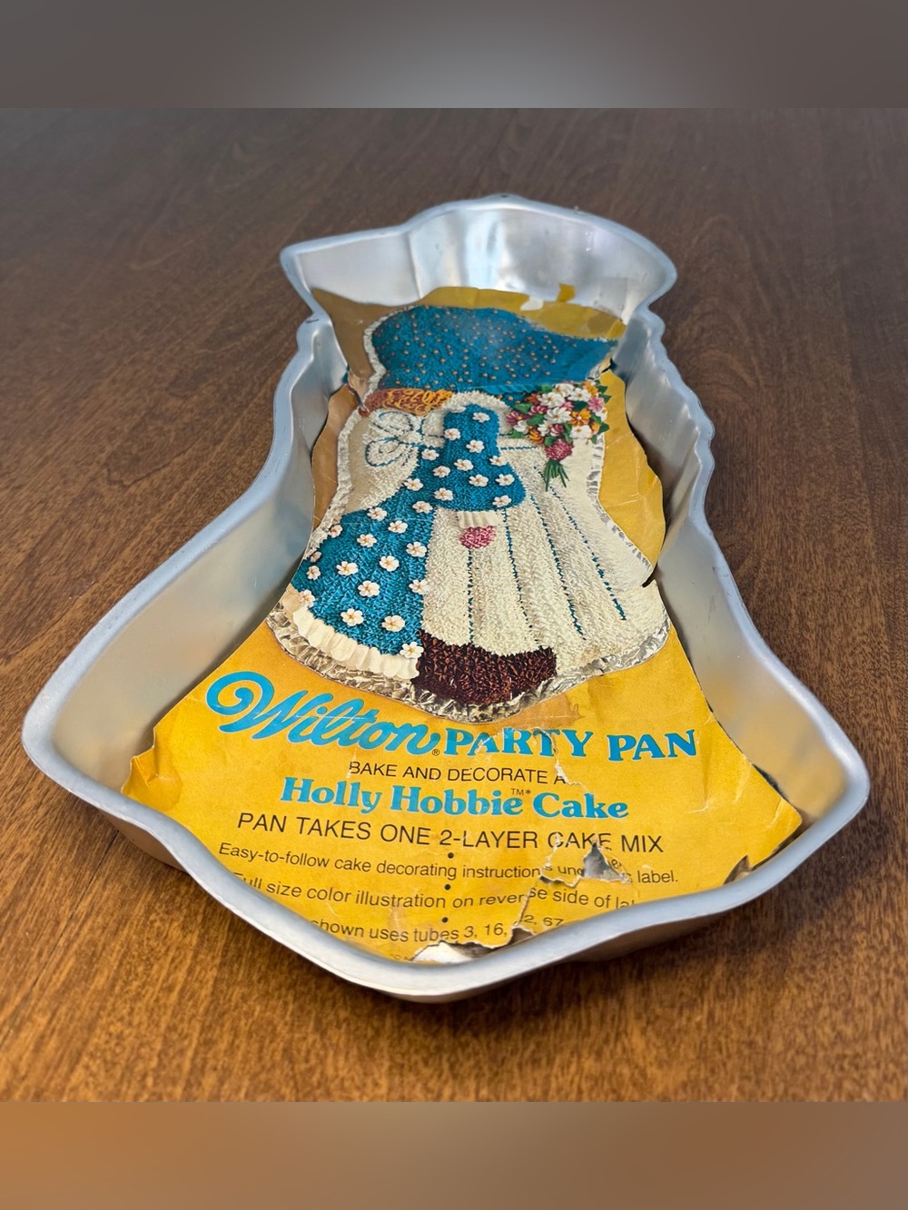 Vintage 1975 Wilton Holly Hobbie Cake Pan Party Pan w/ Insert & Instructions USA